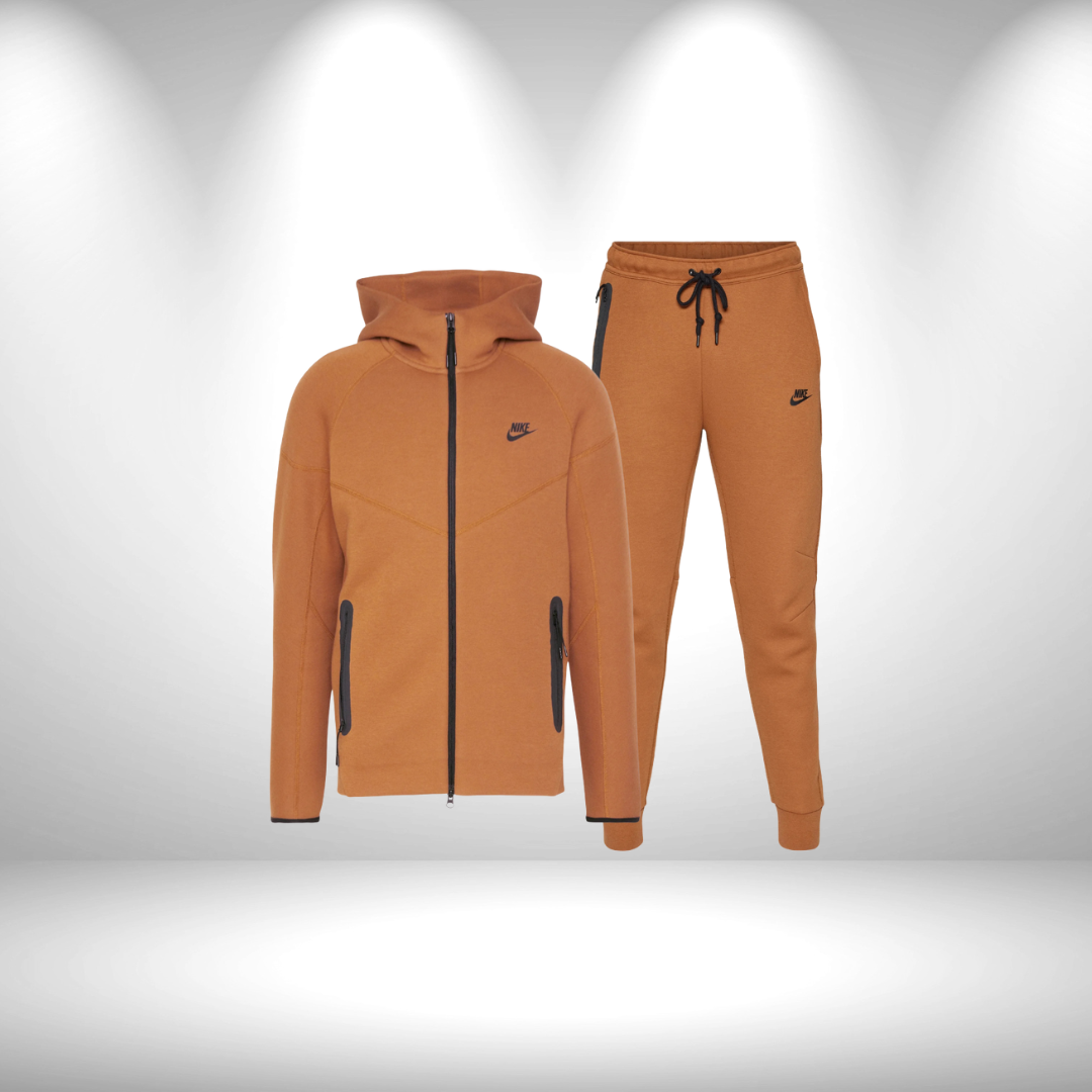 Sweat-shirt Tech + pantalon Tech en cadeau