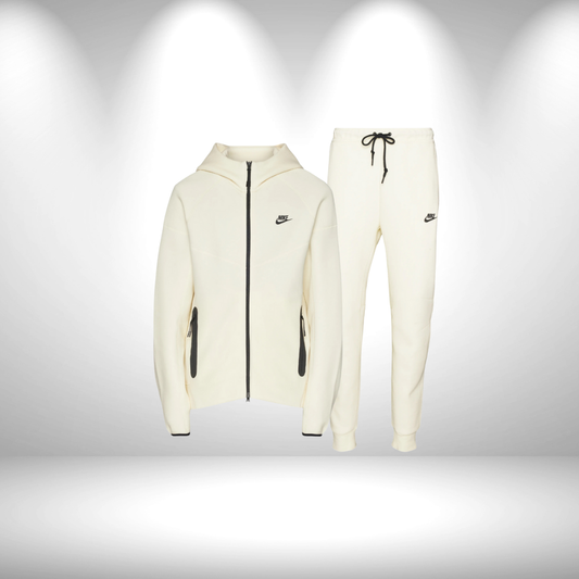 Sweat-shirt Tech + pantalon Tech en cadeau